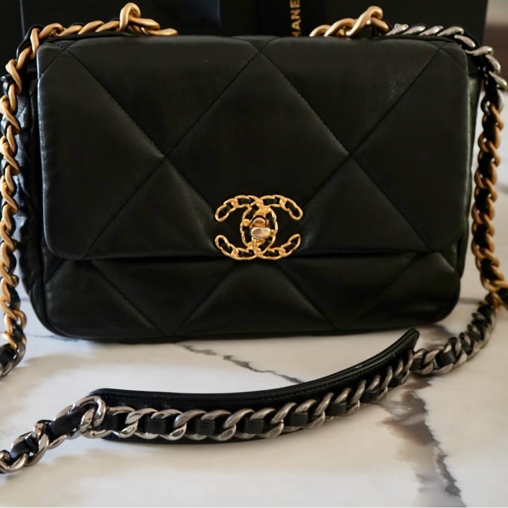 Chanel 19 two tone small bag